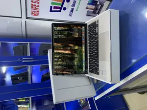 Laptop Apple MacBook Air 2024 M3 13-inch 16GB Apple M3 SSD 256GB