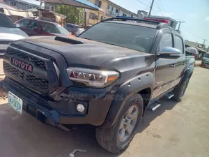 Toyota Tacoma 4dr Double Cab 5.0 ft. SB (2.7L 4cyl 4A) 2015 Black