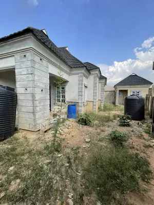 4bdrm Bungalow in Odo Ona Elewe, Akala Express for sale
