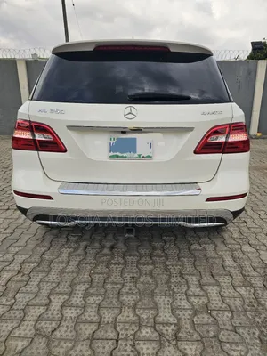 Mercedes-Benz M Class ML350 4MATIC 4dr SUV AWD (3.5L 6cyl 7A) 2014