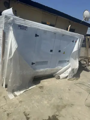 Perkins 350kva England Soundproof Engine Generator With 3year Warranty