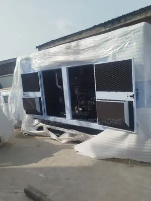 Perkins 650kva Soundproof England Generator With 5years Warranty