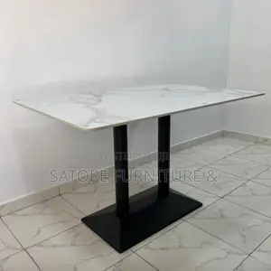 High Quality Restaurant and Dining Table