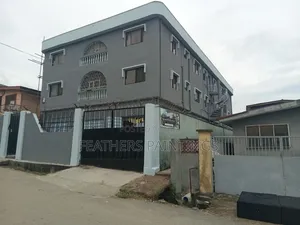 Professional Exterior House Screeding and Painting in Lagos