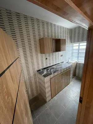 2bdrm Apartment in Rockview, Alakia for rent