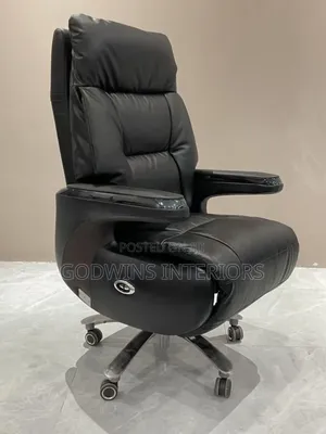 Luxury Executive Office Chair With Footrest – Premium Comfort Style