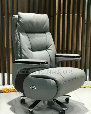 Luxury Executive Office Chair With Footrest,Massage and Voice Command