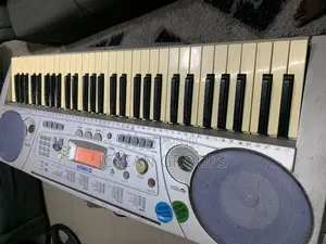 Yamaha Keyboard