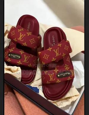 Women's Lv Pillow Slides Size 37-42