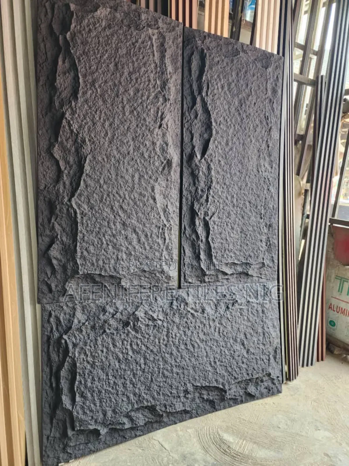 Pu Rock Stone