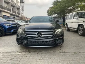 Mercedes-Benz E300 4Matic AWD Sedan (2.0L 4cyl 9A) 2017 Black