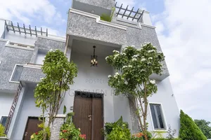 Furnished 4bdrm Townhouse/Terrace in Guzape Main for sale