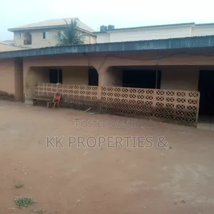 2bdrm Block of Flats in Oshimili South for sale