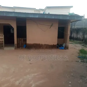 2bdrm Block of Flats in Oshimili South for sale
