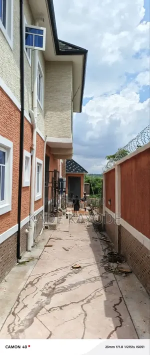 Gravitex Plaster Paint