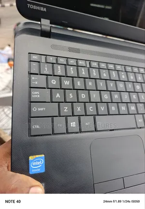 Laptop Toshiba Satellite C55 4GB Intel Celeron HDD 320GB