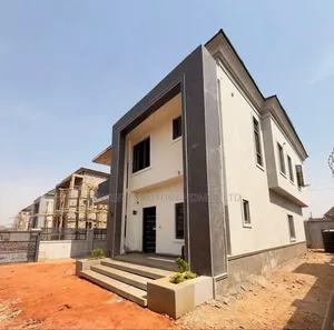 4bdrm Duplex in Estate, Sabon Lugbe for sale