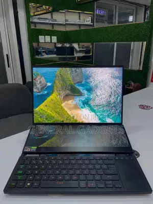Laptop Asus 32GB Intel Core i7 SSD 2T