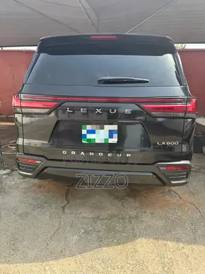 Lexus LX 2022 Black