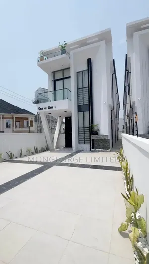 5bdrm Duplex in Ikota for sale