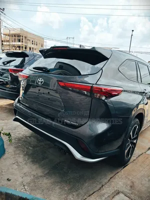 Toyota Highlander XSE 2022 Gray