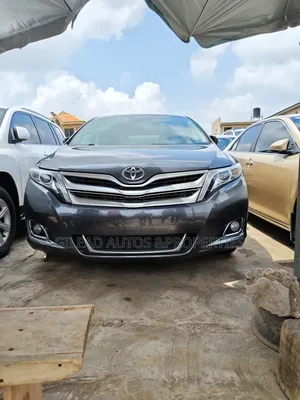 Toyota Venza XLE 4dr Wagon (3.5L 6cyl 6A) 2015 Gray