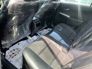 Toyota Camry SE 4dr Sedan (2.5L 4cyl 6A) 2013 Black
