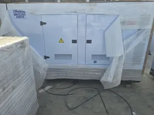250kva Uk Perkins Soundproof Diesel Generator