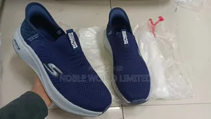 Super Solid Unisex Sneakers Abl 7h