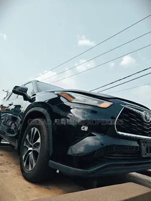 Toyota Highlander XLE 2021 Black