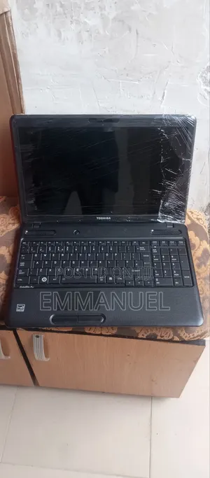Laptop Toshiba Satellite C665 40GB Intel HDD 250GB