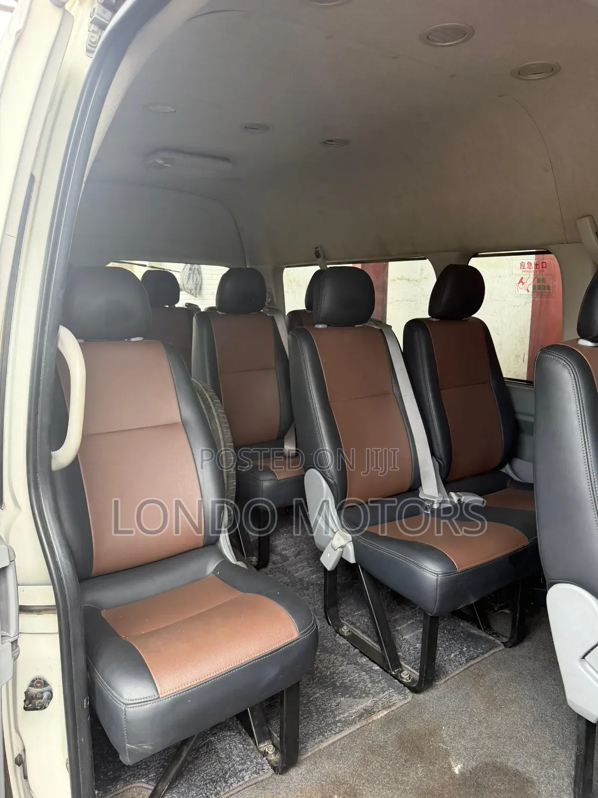 Toyota HiAce 2018 White