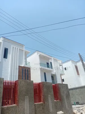 5bdrm Duplex in Osapa london for sale