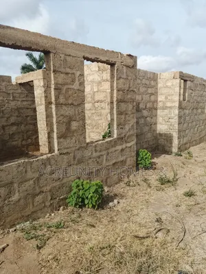 5bdrm Apartment in Iseyin for sale