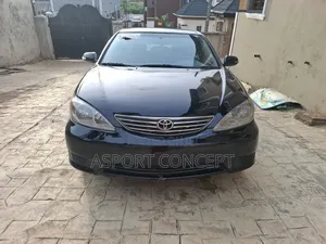Toyota Camry LE V6 4dr Sedan (3.0L 6cyl 5A) 2005 Black