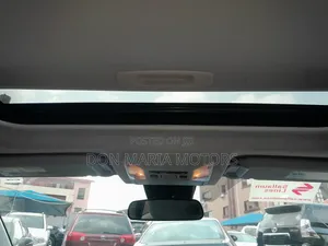 Toyota RAV4 XLE FWD 2019 Blue
