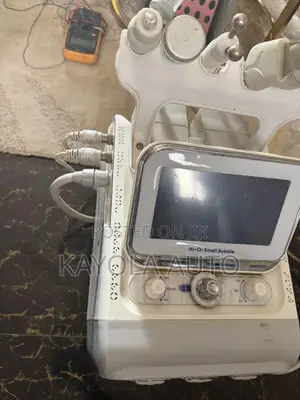 Hydra Facial Machine