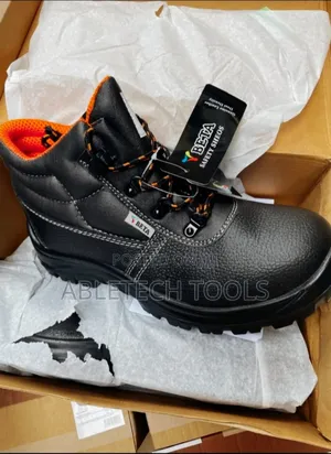 Beta Safety Boot