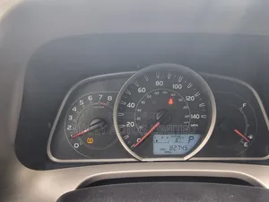 Toyota RAV4 XLE 4dr SUV (2.5L 4cyl 6A) 2015 Gray