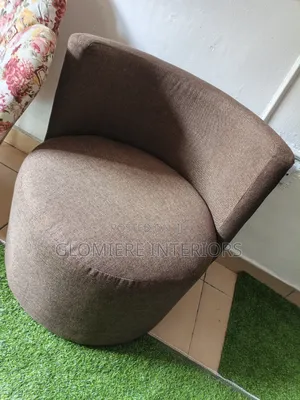Brown Round Accent Chair With Ottoman Pillows