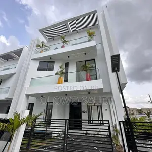 5bdrm Duplex in Orchid, Lekki for sale
