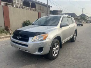 Toyota RAV4 2012 Silver