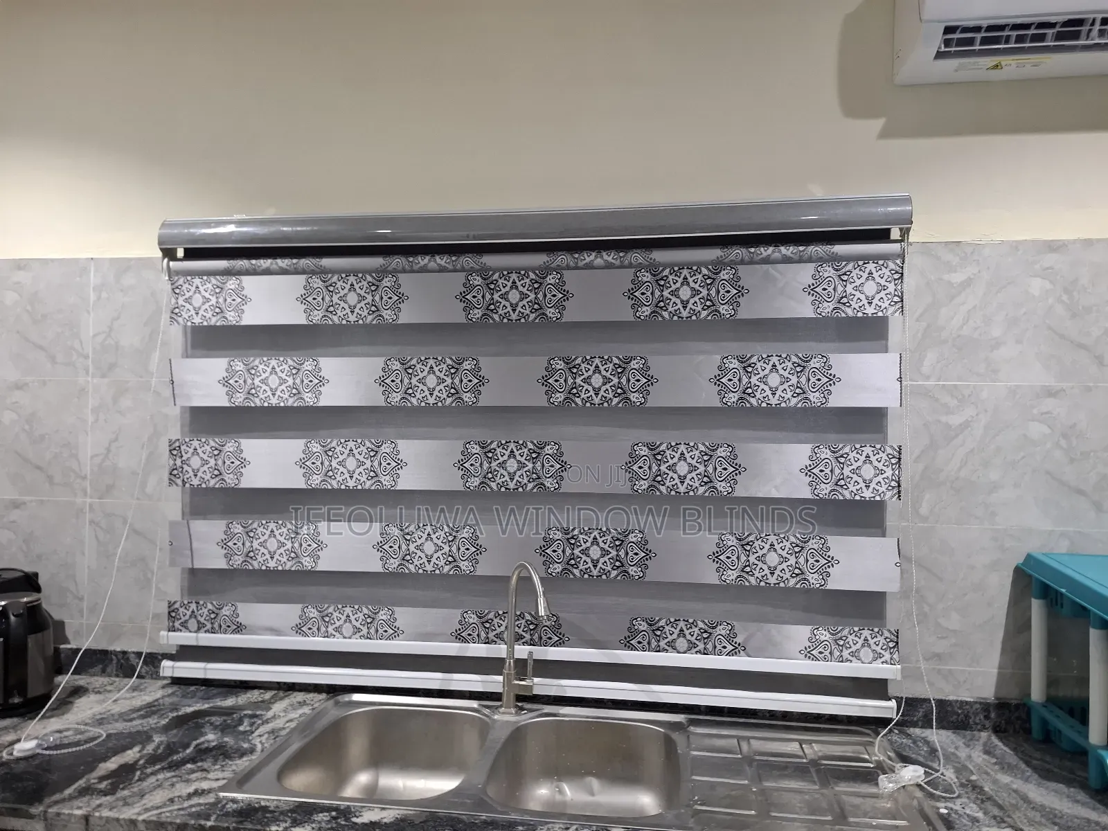 Zigzag Window Blinds