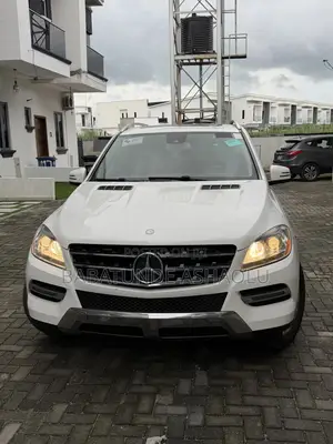 Mercedes-Benz M Class ML350 4MATIC 4dr SUV AWD (3.5L 6cyl 7A) 2015