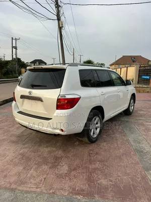 Toyota Highlander Sport 2009 White