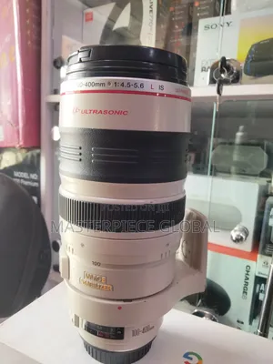 Ultrasonic Canon Zoom Lens Ef 100-400mm 1:4.5-5.6 L Is