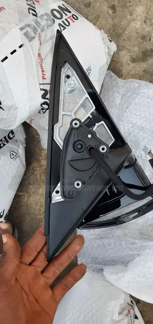 Mercedes Benz Side Mirrors.
