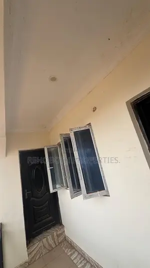 2bdrm Bungalow in Promise Land Elebu, Akala Express for rent