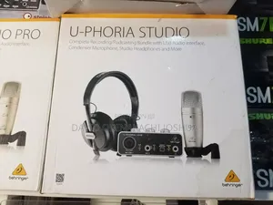 Behringer U-phoria Studio Recording/Podcasting Bundle.