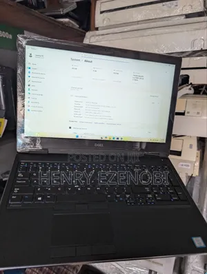 Laptop Dell Precision 7530 16GB Intel Xeon HDD+SSD 512GB